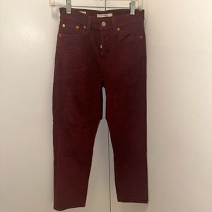 Levi’s burgundy corduroy wedgie straight